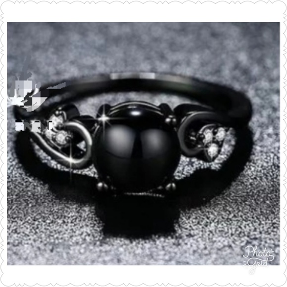 SOLD NWOT Luxury Round Black Gem Wedding Ring SZ6 - Picture 3 of 8